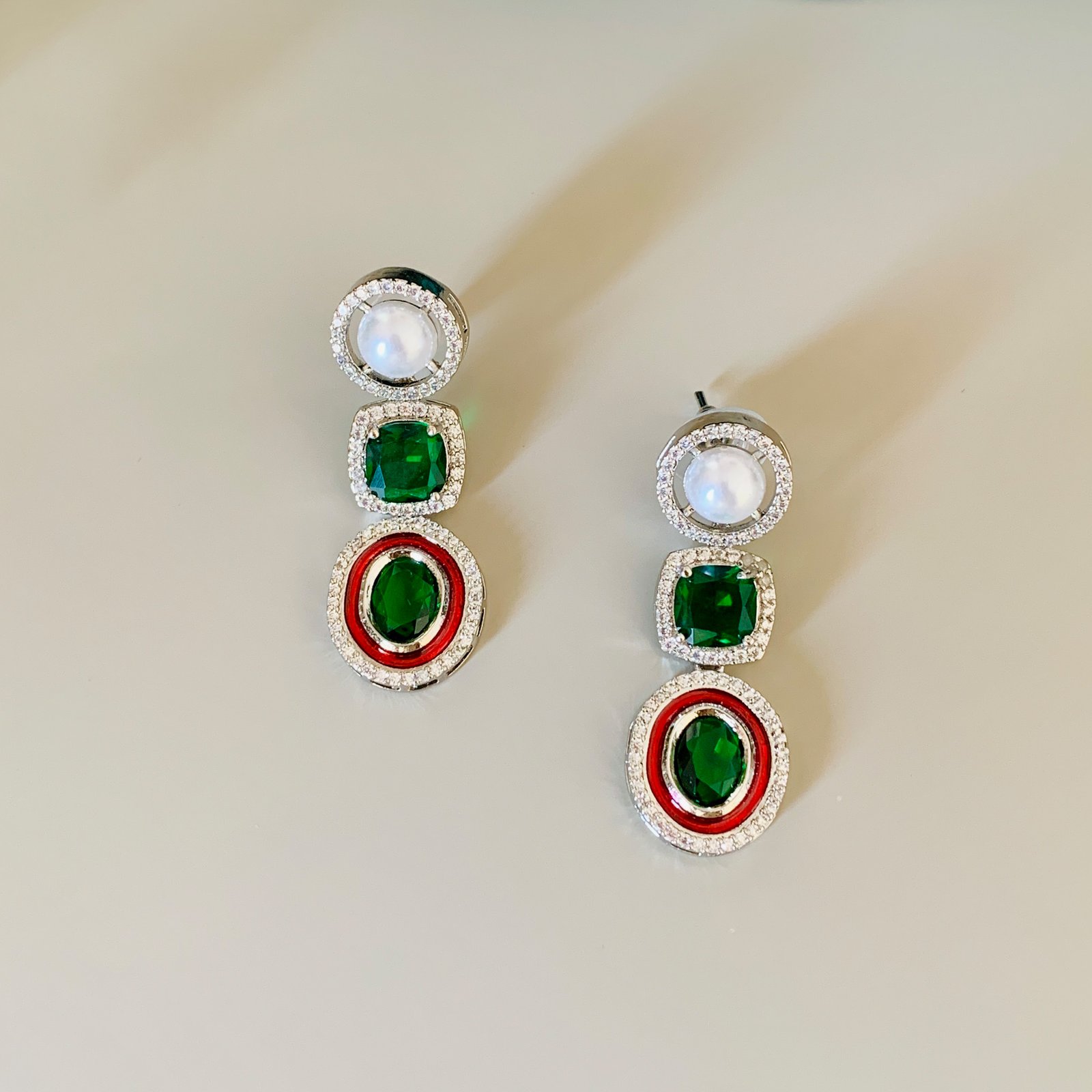 Silver Plated Green and White American Diamond Imitation Necklace and Earrings Set with Artificial Moti - Image 3